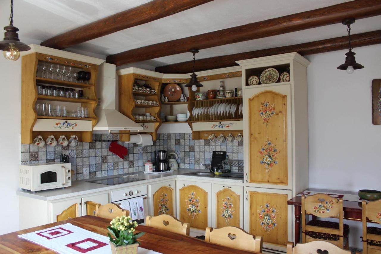 Case de vacanță Casa Muchia Lui Gîrniță *